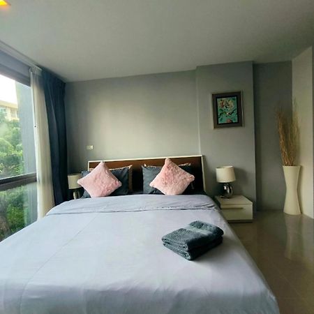 The Urban City Center By Fantasea Beach Pattaya Exterior foto
